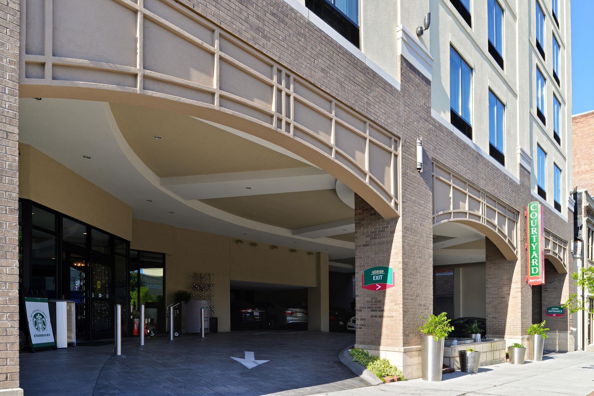 威尔明顿市中心/历史区万怡酒店 外观 照片