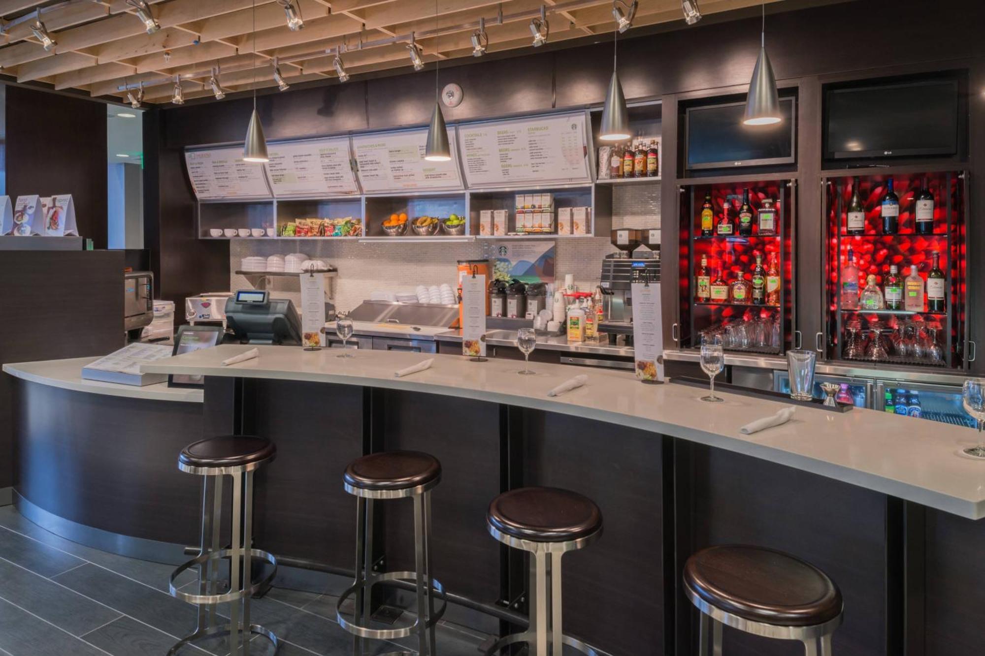 威尔明顿市中心/历史区万怡酒店 外观 照片